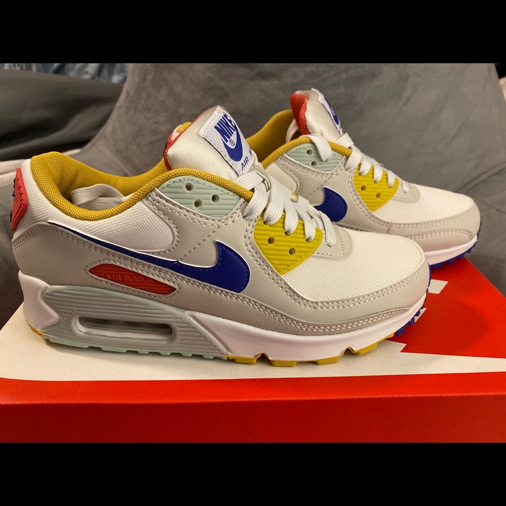 Women Air Max 90 : Never worn